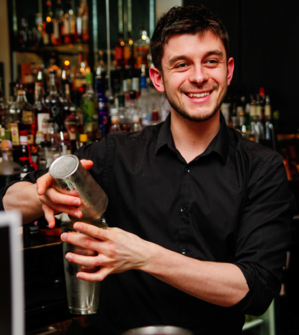 You'll particularly enjoy the fabulous cocktail bar at the White Hart!