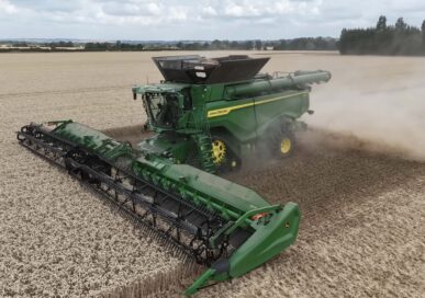 Harvest is complete across Lincolnshire — the earliest in 20 years, but with disappointing yields. Andrew Ward MBE reports from Glebe Farm on a John Deere combine training event and a barn dance for Lincolnshire Rural Support Network.