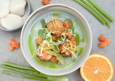 Seared scallops with blood orange and roasted fennel, £14.