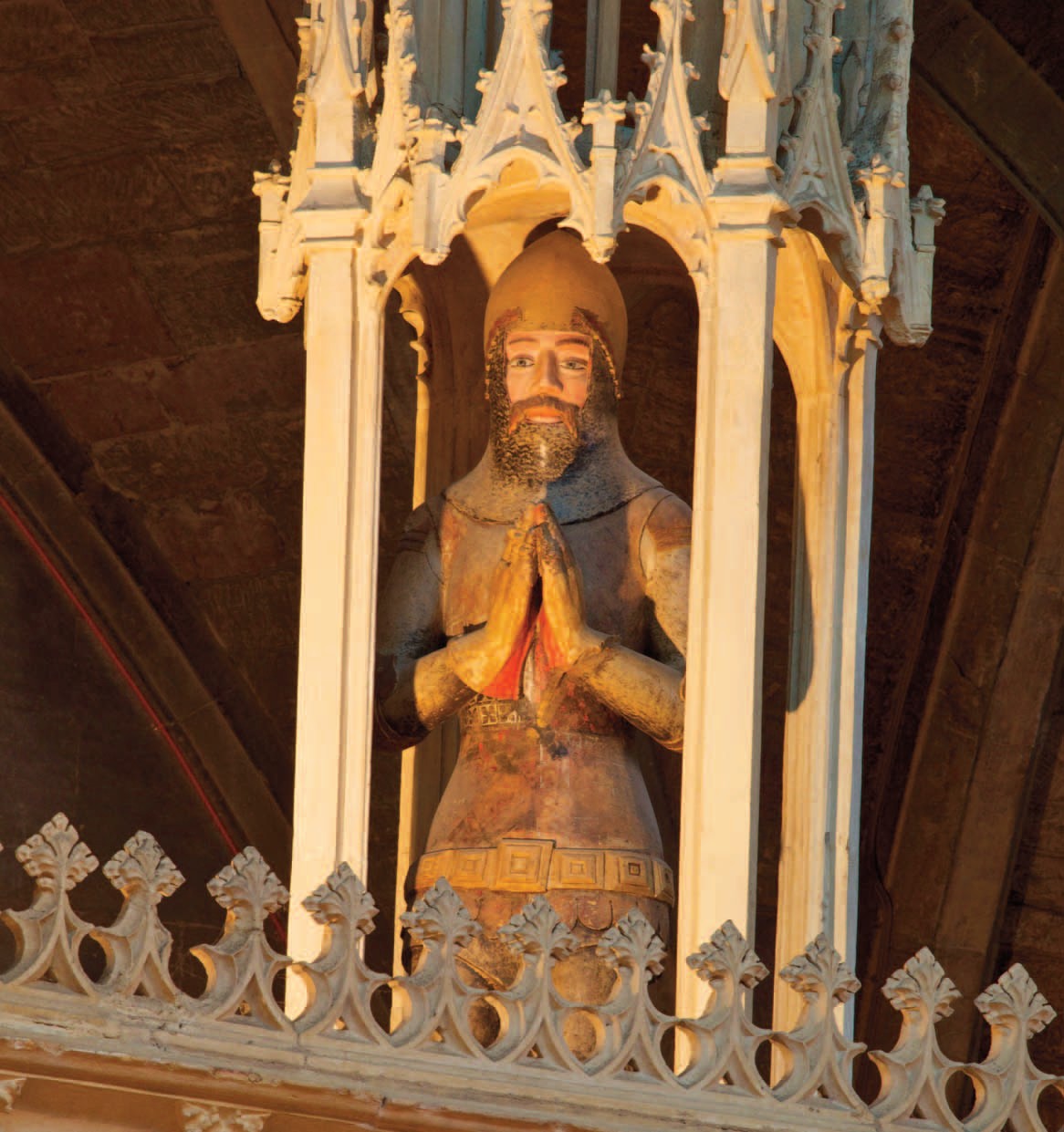Kneeling Knight monument to Edward le Despenser at Tewkesbury Abbey