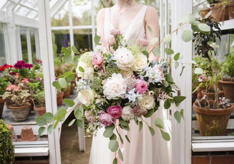 A Rutland wedding at Barnsdale Gardens, image by Amanda Forman Photography.